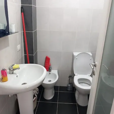 Apartament Ne Shengjin 2 Apartment *